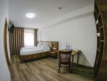 Look Hotel & Rooms Crailsheim Exteriör bild
